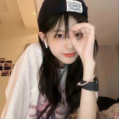 少女嬉春